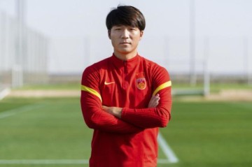 开云官网-李铁爱将重伤造后防变数 中叙战张琳芃重回边路？